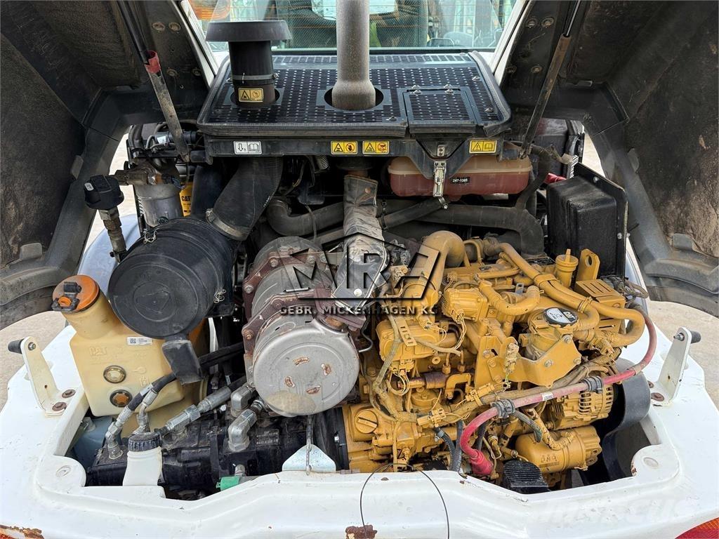 CAT 908M Naudoti ratiniai krautuvai