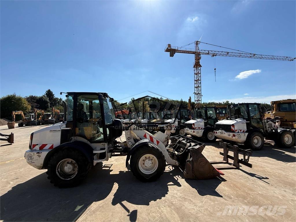 CAT 908M Naudoti ratiniai krautuvai