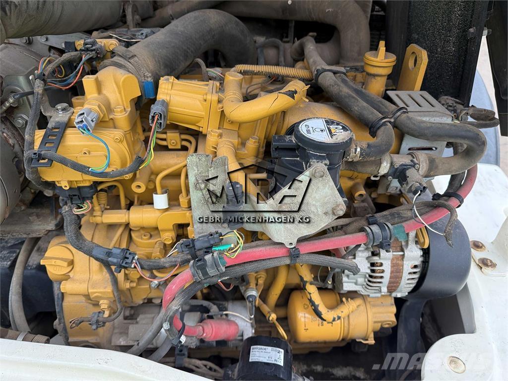 CAT 908M Naudoti ratiniai krautuvai