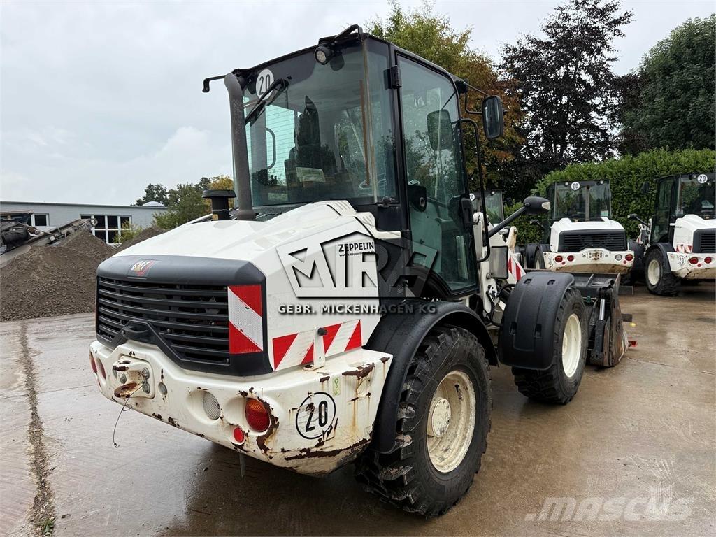 CAT 908M Naudoti ratiniai krautuvai