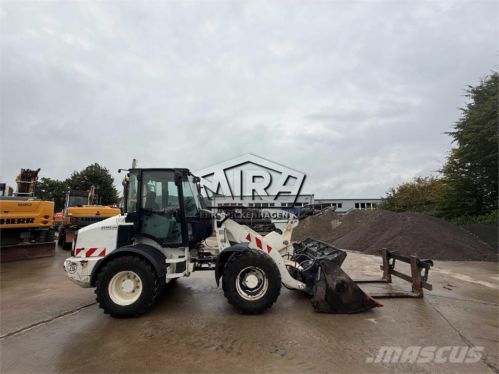 CAT 908M Naudoti ratiniai krautuvai