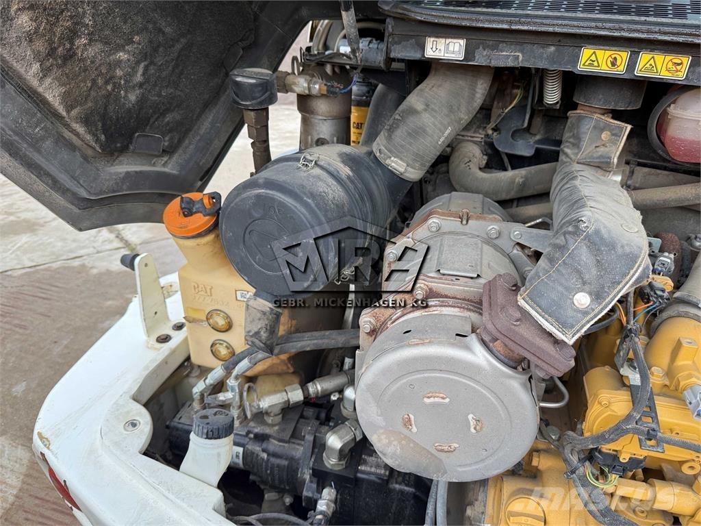 CAT 908M Naudoti ratiniai krautuvai