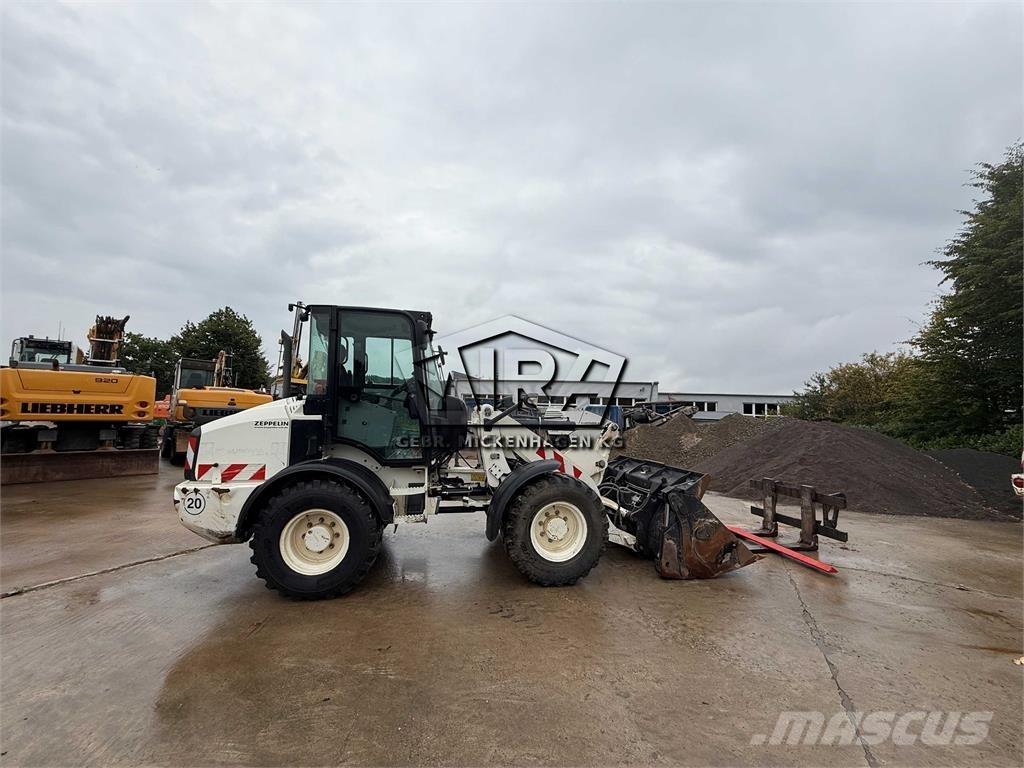 CAT 908M Naudoti ratiniai krautuvai