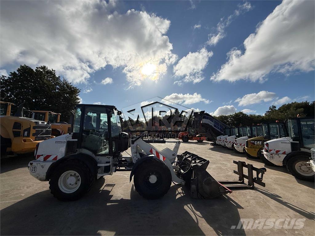 CAT 908M Naudoti ratiniai krautuvai