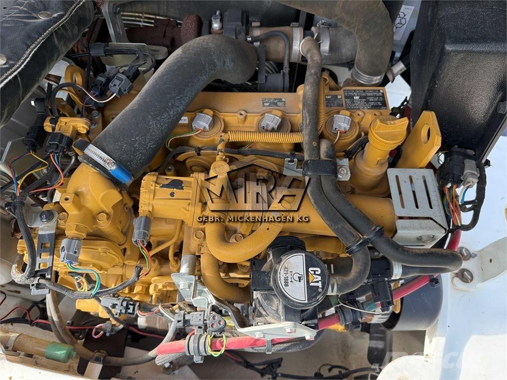 CAT 908M Naudoti ratiniai krautuvai