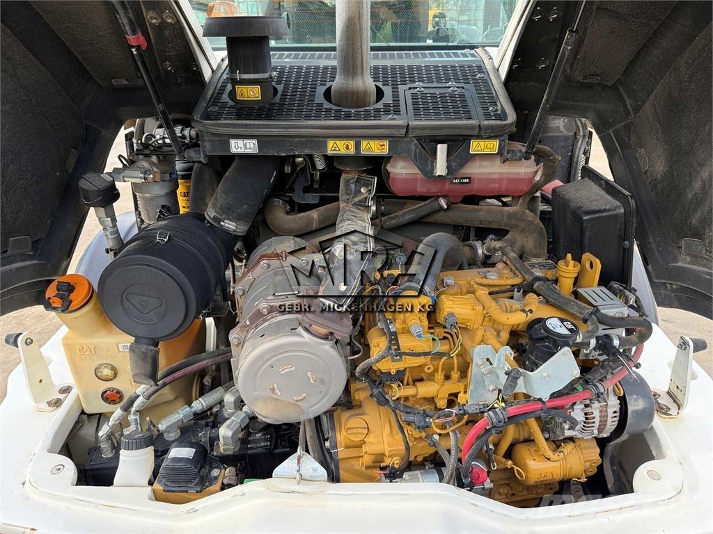 CAT 908M Naudoti ratiniai krautuvai