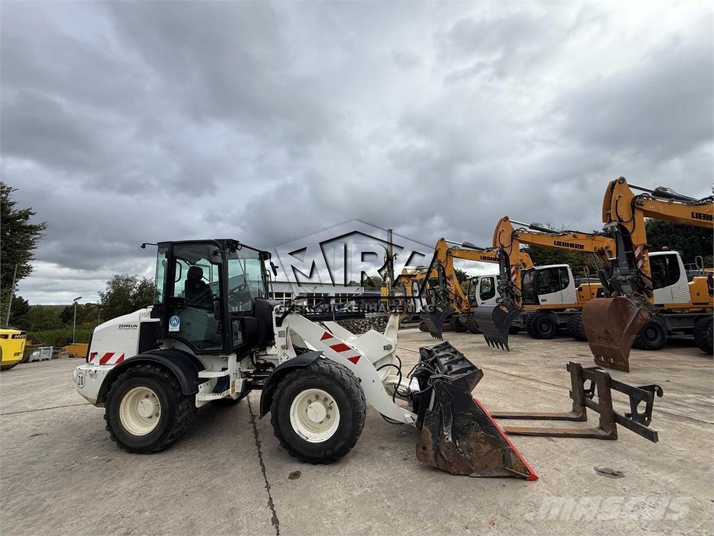 CAT 908M Naudoti ratiniai krautuvai