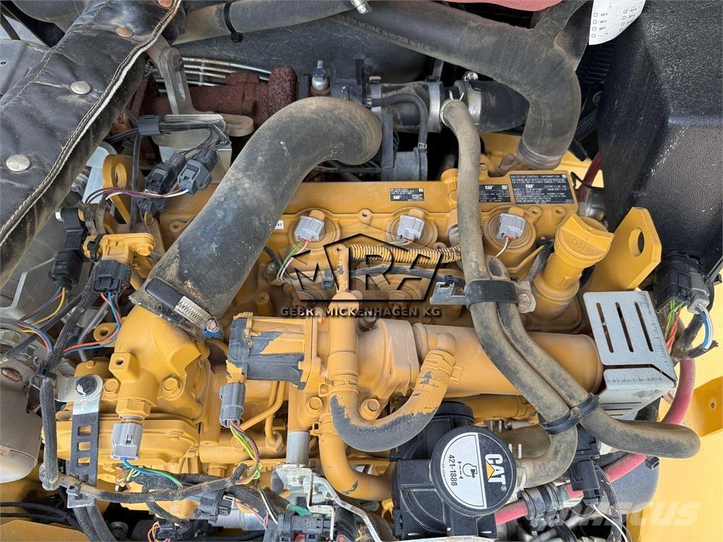 CAT 908M Naudoti ratiniai krautuvai