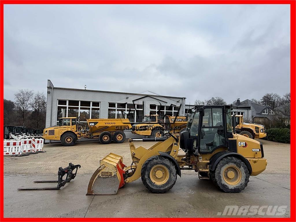 CAT 908M Naudoti ratiniai krautuvai