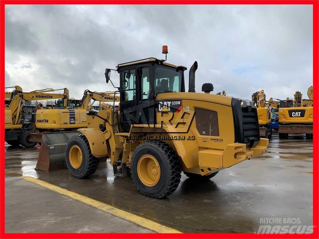CAT 930M Naudoti ratiniai krautuvai