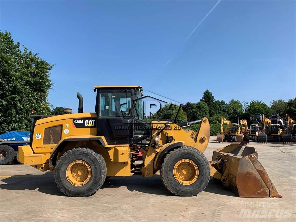 CAT 938M Naudoti ratiniai krautuvai