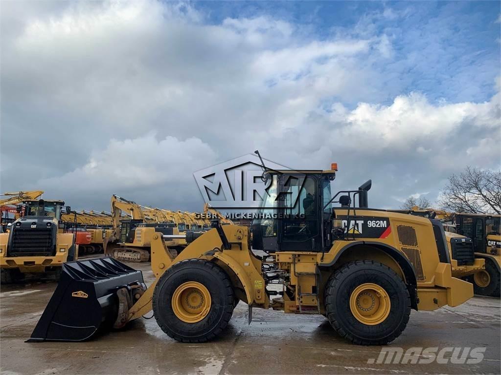 CAT 962M ( 950 M ) Naudoti ratiniai krautuvai
