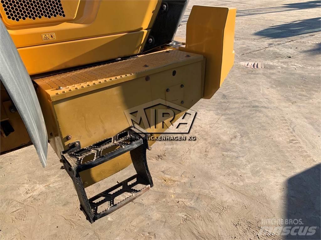 CAT 980M Naudoti ratiniai krautuvai