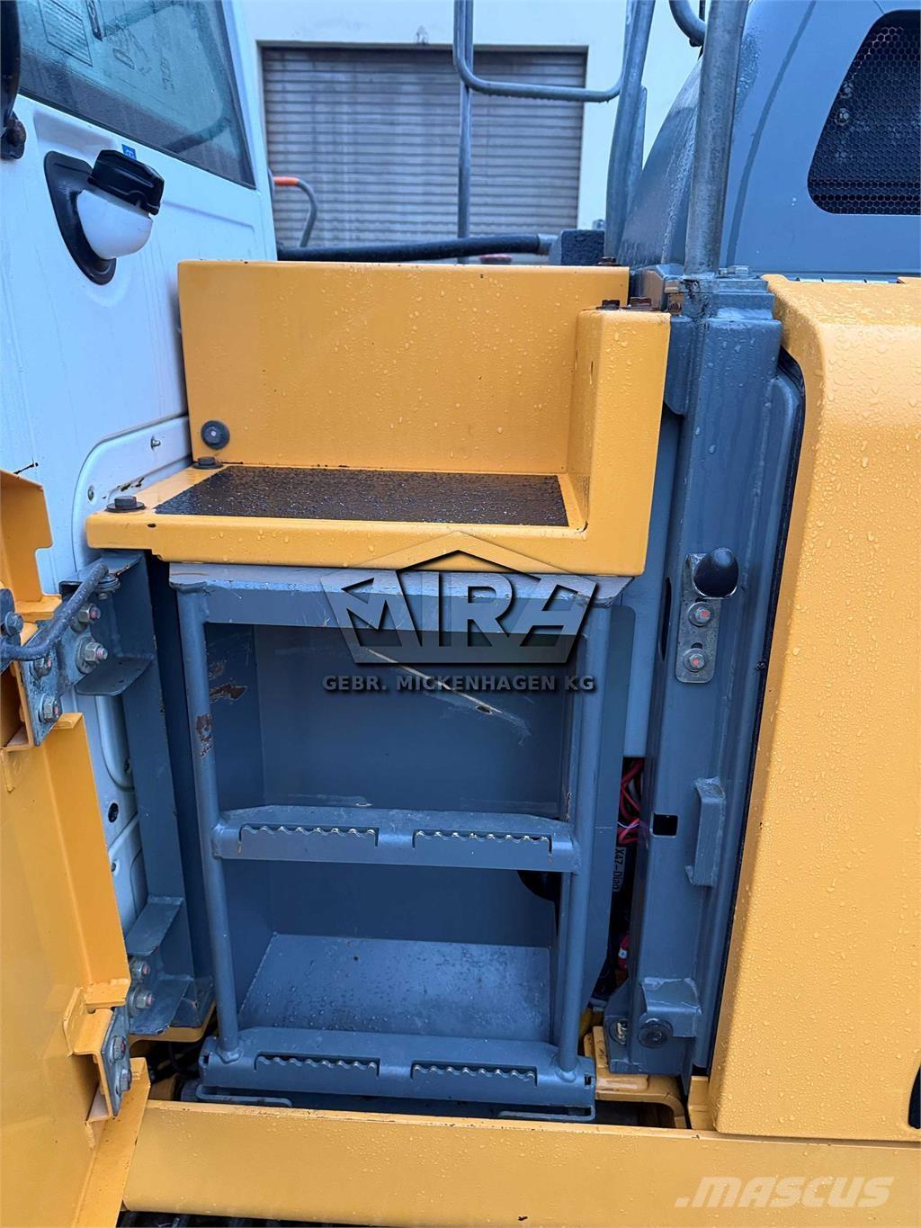 Liebherr R 922 LC Vikšriniai ekskavatoriai