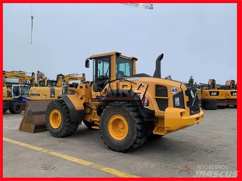 Volvo L 120 G Naudoti ratiniai krautuvai