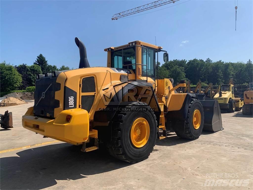Volvo L 180 G Naudoti ratiniai krautuvai