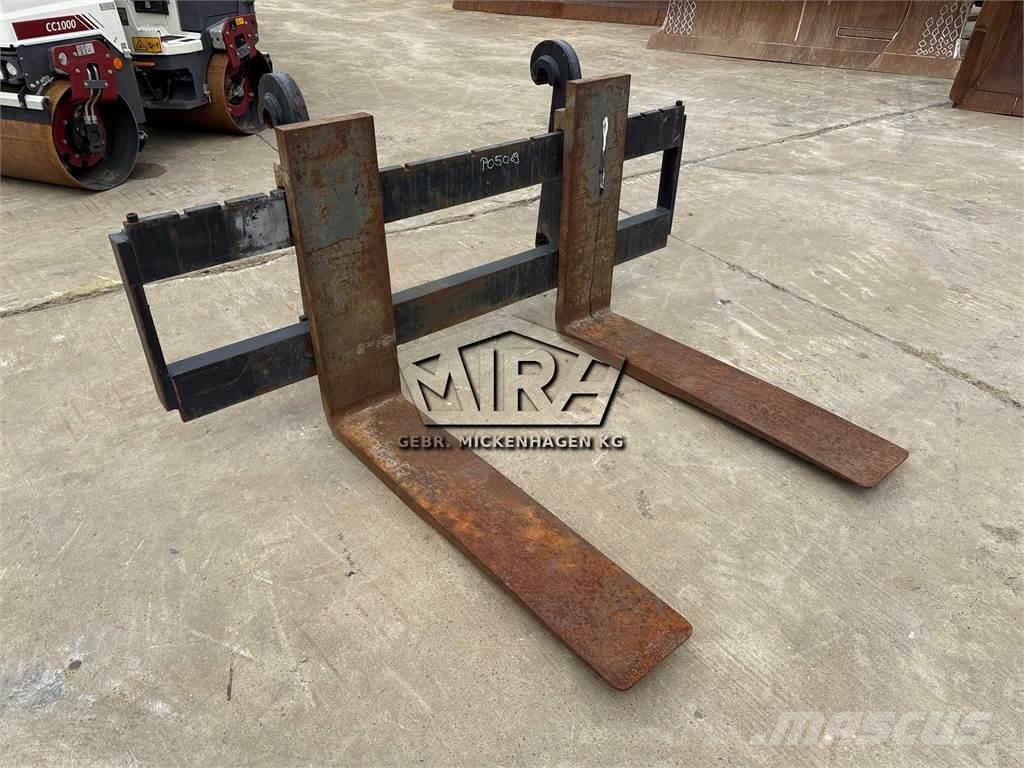 Volvo L150 - L180 Šakės