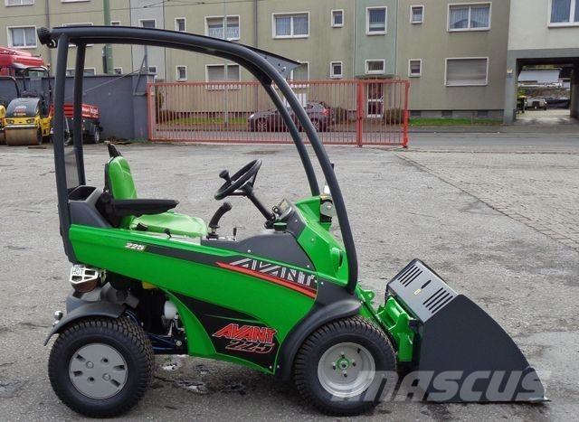 Avant Tecno 225 Naudoti ratiniai krautuvai