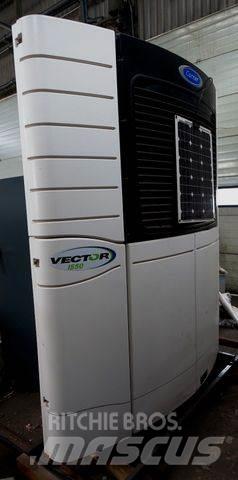 Carrier Vector 1550 Puspriekabės su izoterminiu kėbulu