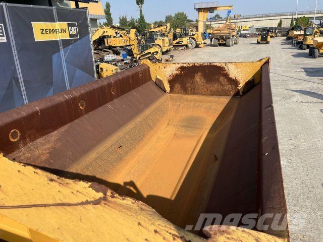 CAT 730 Statyba - Kita