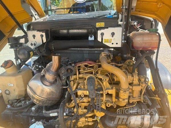 CAT 906 Naudoti ratiniai krautuvai