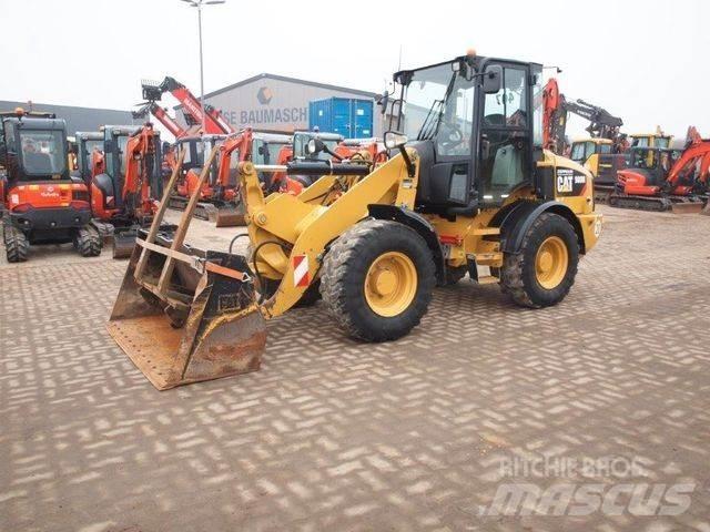 CAT 908M / 35 km/h Naudoti ratiniai krautuvai