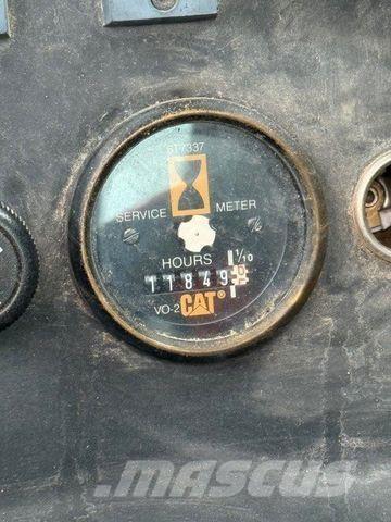 CAT 924F Naudoti ratiniai krautuvai