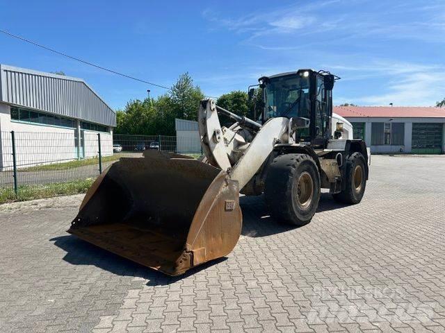CAT 938 M / High Lift Naudoti ratiniai krautuvai