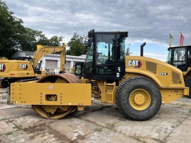 CAT CS19 Statyba - Kita