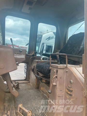 CAT D6D Vikšriniai buldozeriai