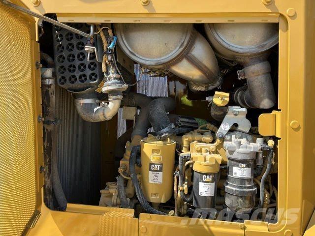 CAT D6K LGP Statyba - Kita