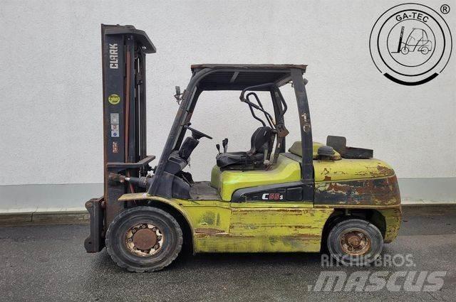 Clark C55SD Dyzeliniai krautuvai