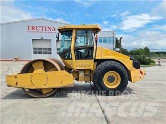 Dynapac CA302D Kiti volai