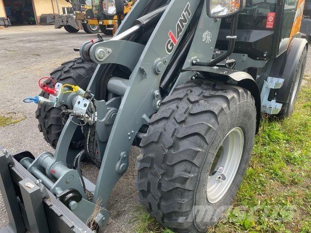 GiANT G5000 Statyba - Kita