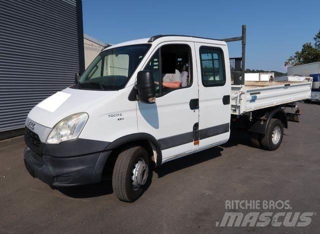 Iveco 70 C 17 4x2 Savivarčių priekabų vilkikai