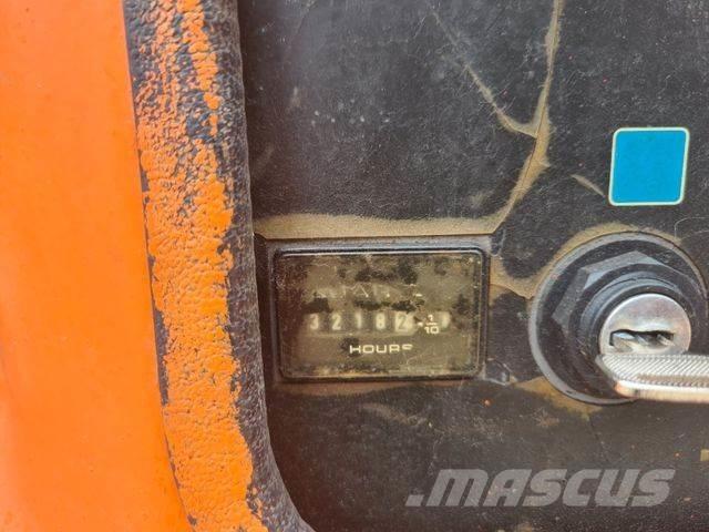 JLG 450 AJ - Alkūniniai keltuvai