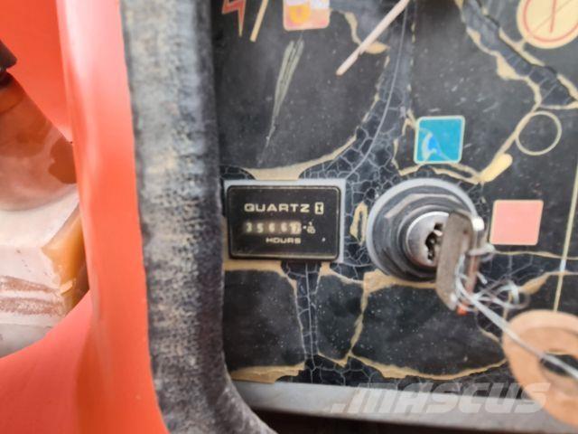 JLG 450 AJ - Alkūniniai keltuvai