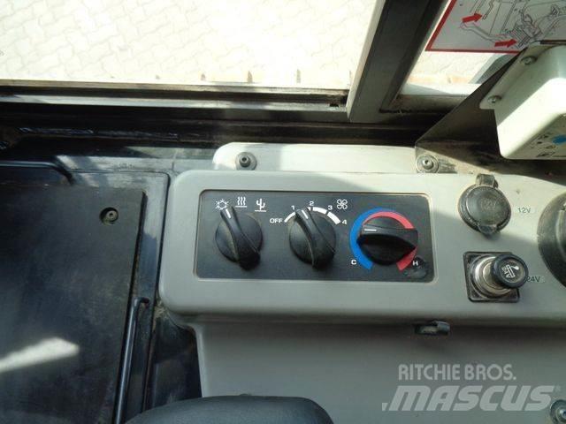 Komatsu D61 PX-24 Vikšriniai buldozeriai