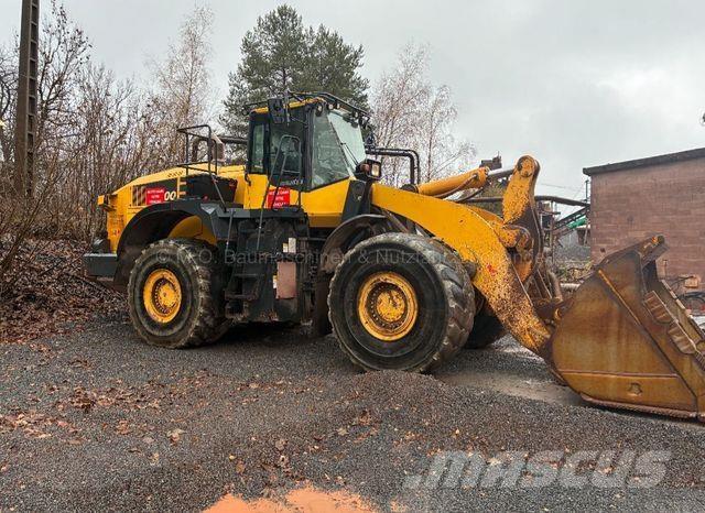Komatsu WA500-8 Naudoti ratiniai krautuvai