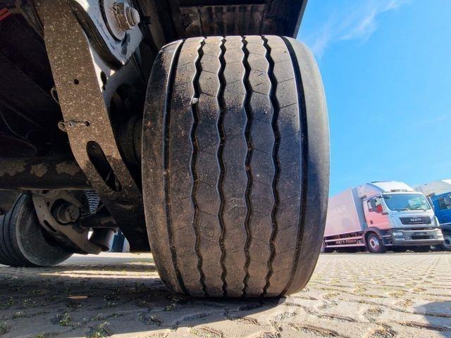 Krone SD Tentinės puspriekabės