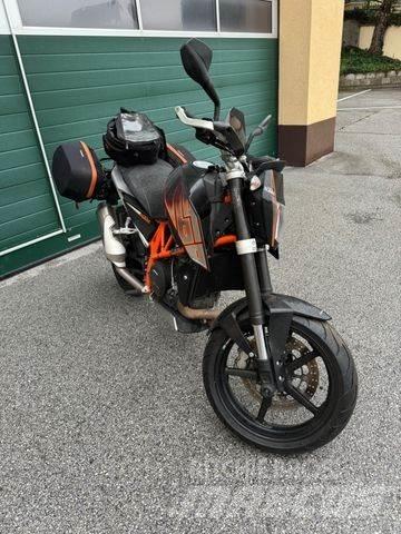 KTM 690 DUKE Kita