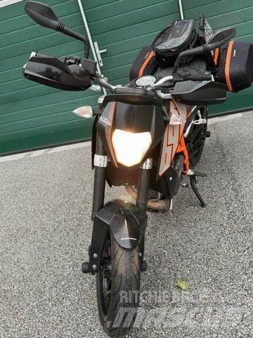 KTM 690 DUKE Kita