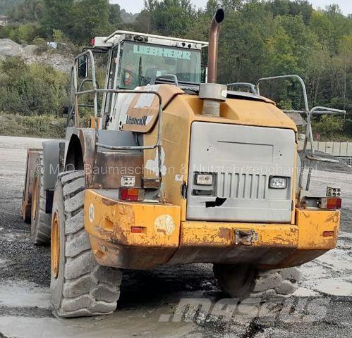 Liebherr L 574 Naudoti ratiniai krautuvai