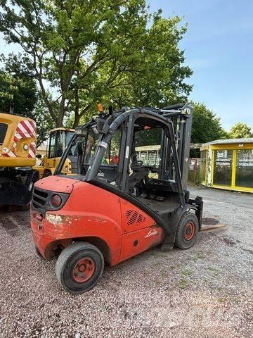 Linde H 30D Dyzeliniai krautuvai