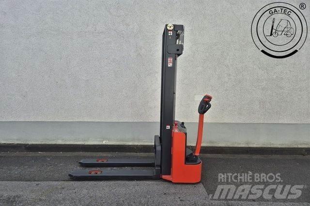 Linde ML 10 Didelių aukščių keltuvai-krautuvai