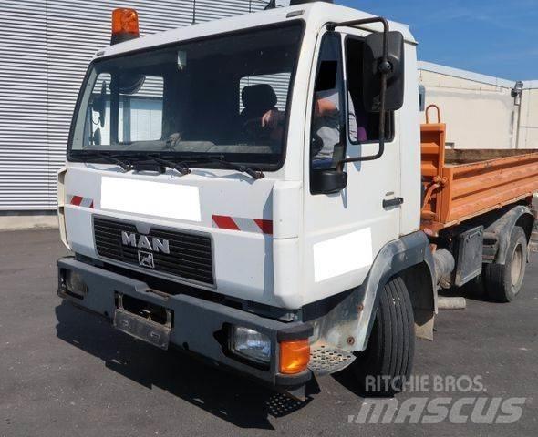 MAN 8.224 FK 4x2 Savivarčių priekabų vilkikai