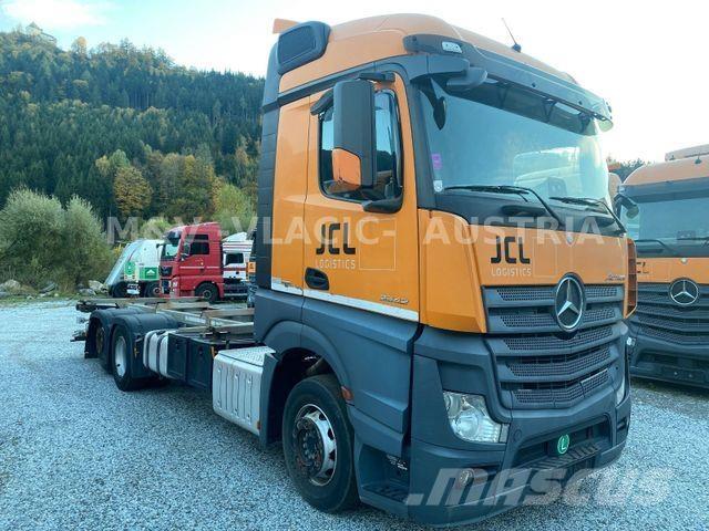 Mercedes-Benz 2542 Važiuoklė su kabina