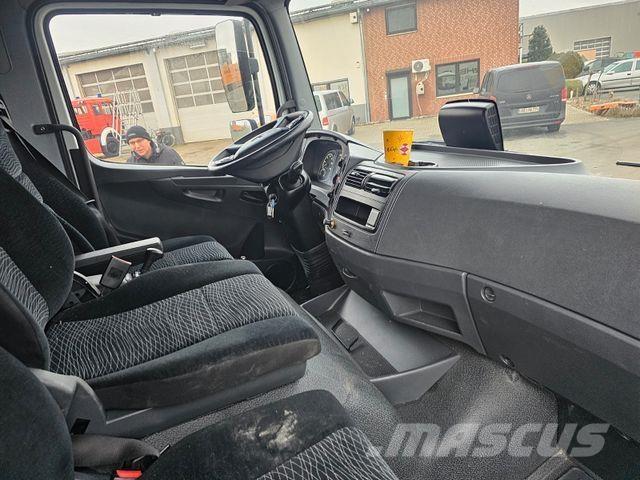 Mercedes-Benz 818 Furgonai