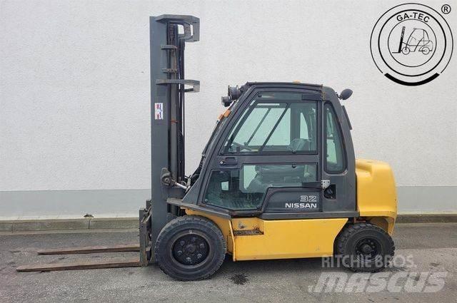 Nissan YG1D2A320 Dyzeliniai krautuvai