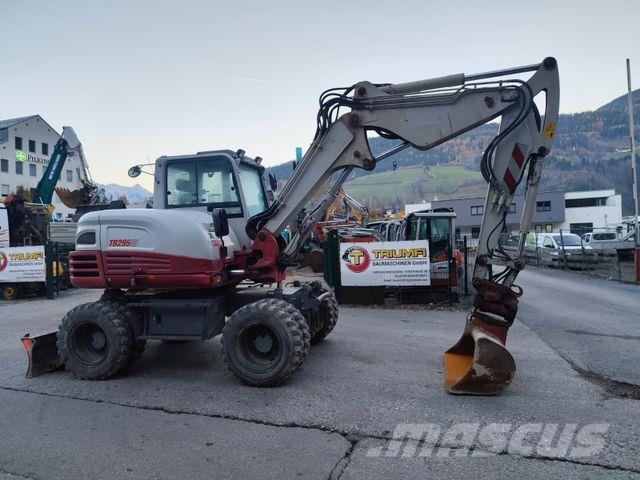 Takeuchi TB295W Ratiniai ekskavatoriai